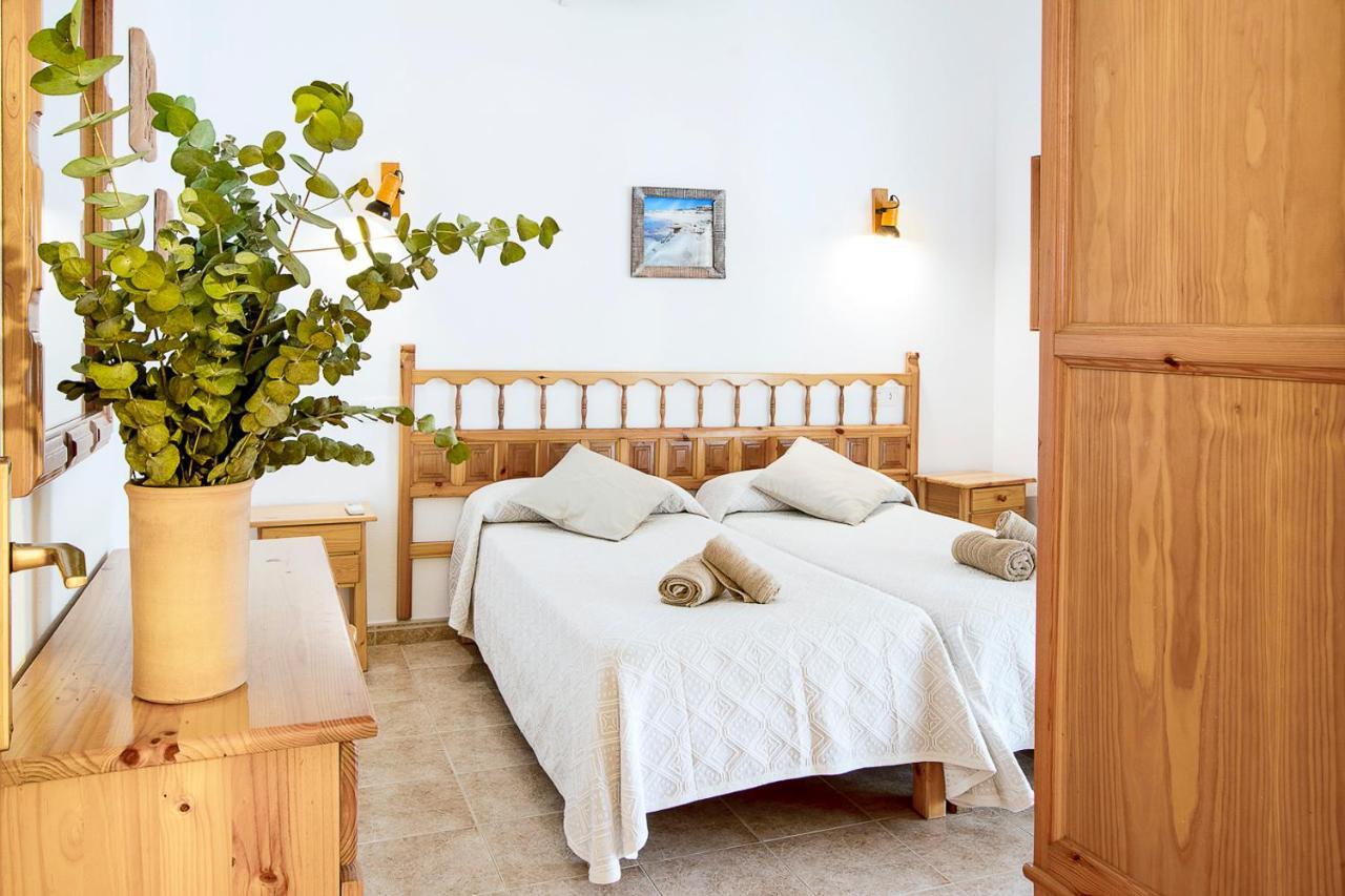 Apartamentos Molina 9-10-11 埃斯卡洛 外观 照片