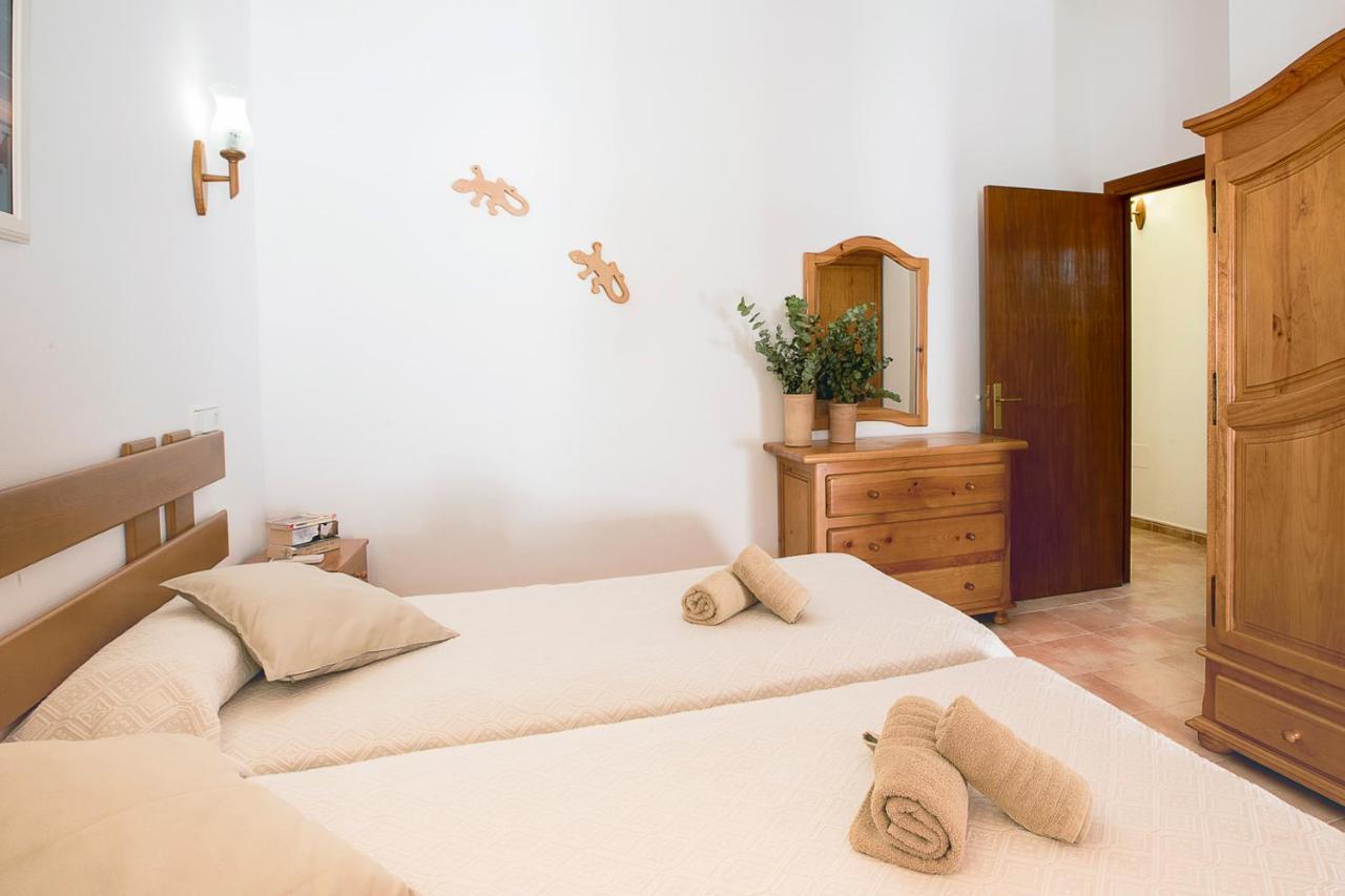 Apartamentos Molina 9-10-11 埃斯卡洛 外观 照片