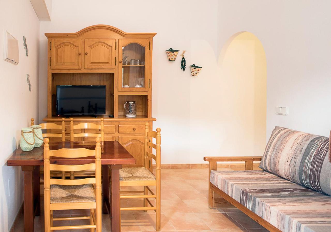 Apartamentos Molina 9-10-11 埃斯卡洛 外观 照片